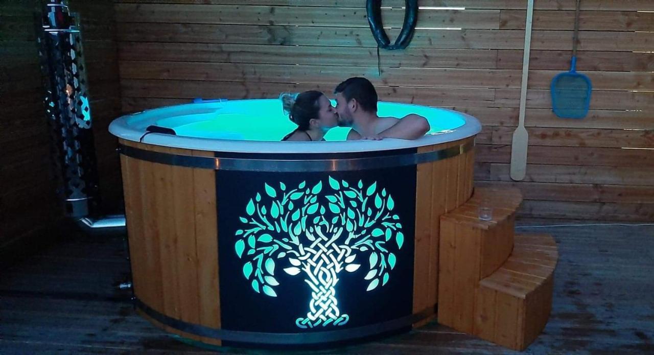 Haselbourg Au Chalet Bain Nordique Neuf Independant Calme Assure מראה חיצוני תמונה